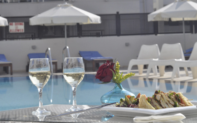 Sun Hall Hotel