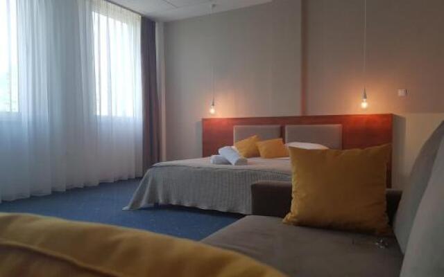 Hotel City