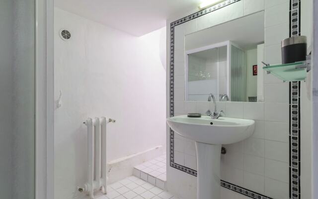 Blissful Villa in Grasse With Private Swimming Pool