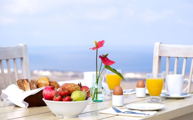 Oia Memories Suites