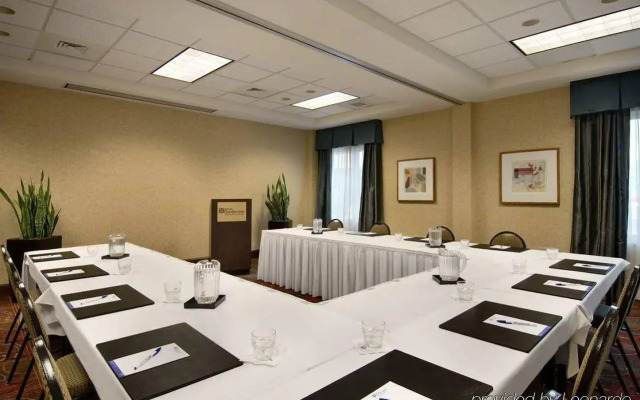 Hilton Garden Inn Chicago OHare Airport