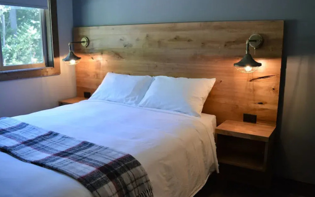 Sasquatch Inn
