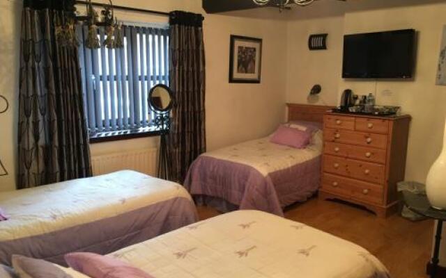 Smithy Lodge Guest House