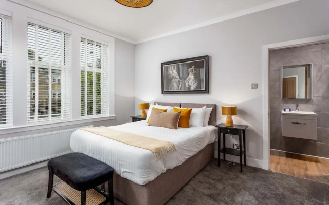 Seafield House - Donnini Apartments