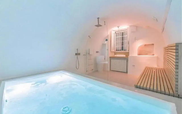 Terrazza Brancasi con Jacuzzi by Wonderful Italy, Ostuni