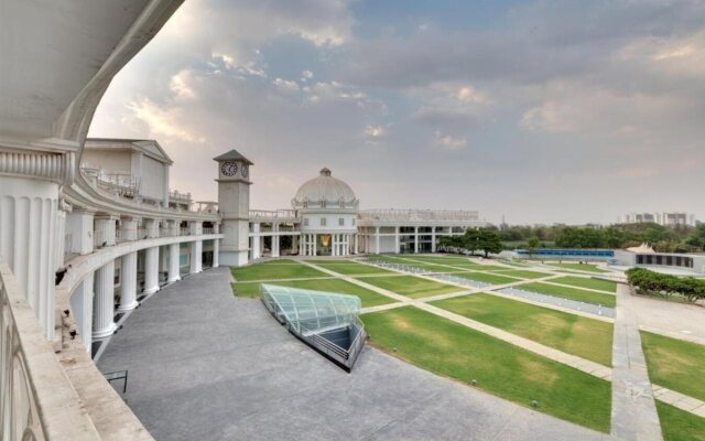 Amanora The Fern Hotels & Club
