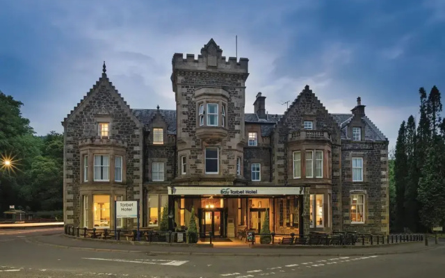 The Tarbet Hotel