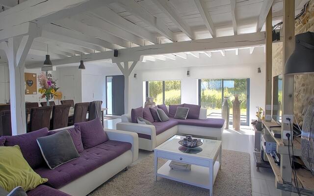 Inviting holiday home in Gourdon with terrace