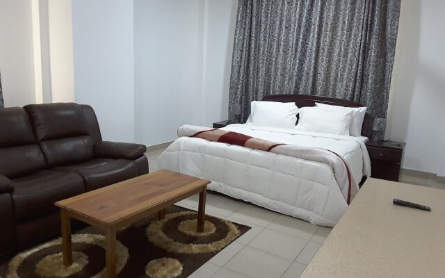 Two Mountains Lodge