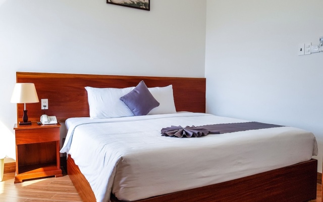 Thanh Van Hotel – Guest Rooms – Quy Nhon