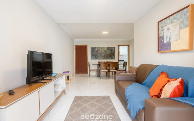 3 Bedroom Apartment 190m From the Beach Epp0602