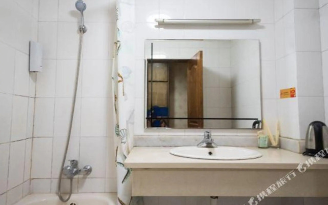 Tianyu Star Hotel (Nantong Outer Ring West Road Open University Branch)