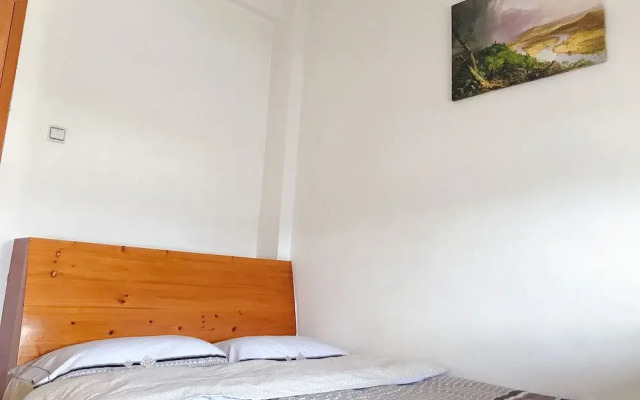 Taining Happy Stone Duplex Apartment