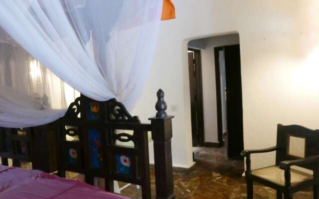 Maembe House