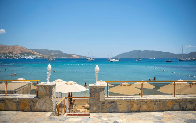 Azka Hotel