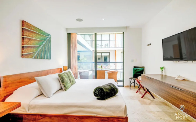 Shore Condos 2 blocks to the beach