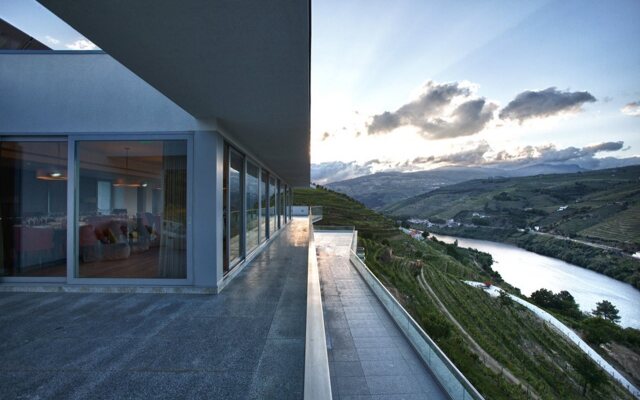 Delfim Douro Hotel