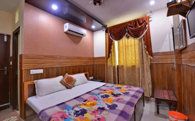 Hotel Dharam Villa