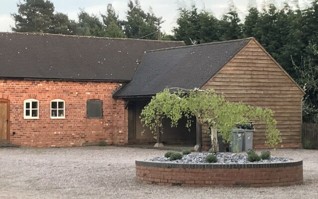 Character Farmhouse in the Heart of Cheshire