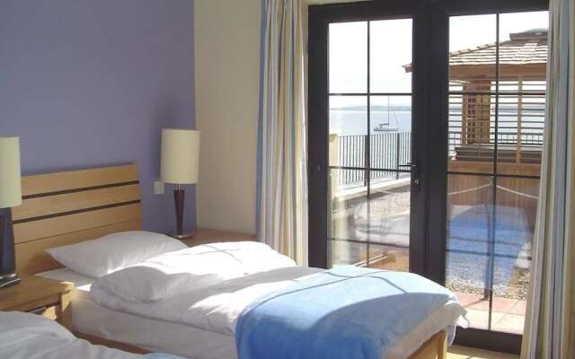 Pier Head Hotel