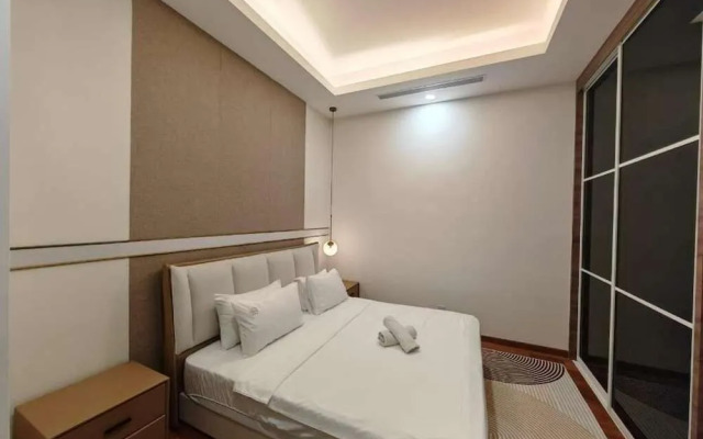 Royce Residence by uBook