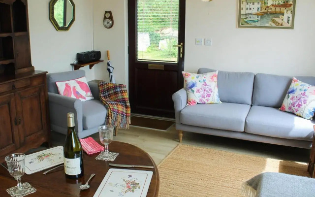 Pendower Apartment