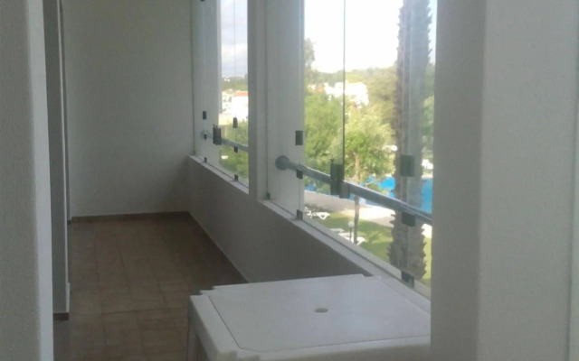 Jeannies Oura Estrela Apartamentos