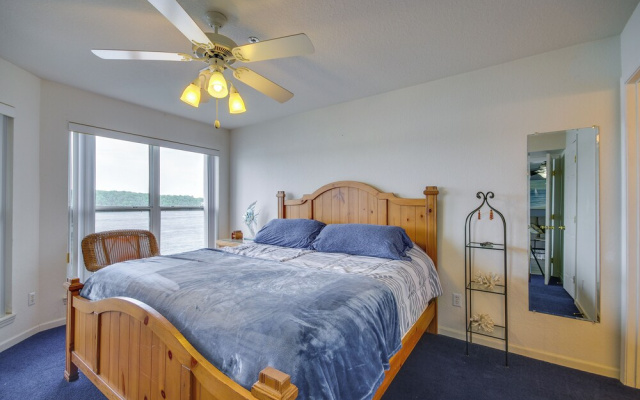 Pool + Dock Access: Osage Beach Retreat!