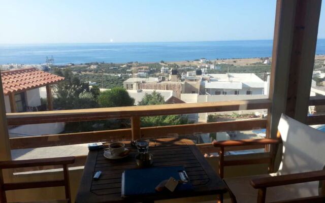 Creta Suites