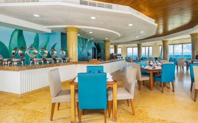 Luxury Suite at Villa del Palmar