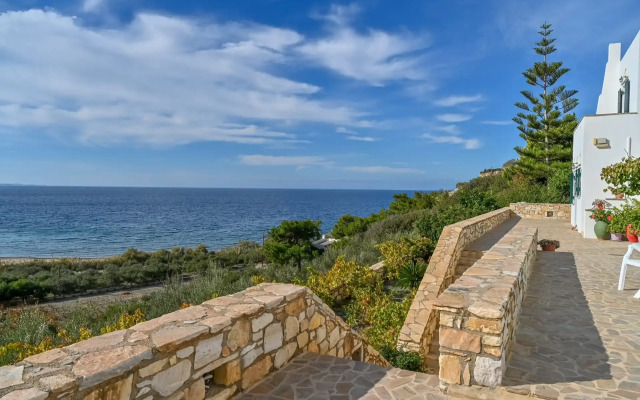 Abrami Traditional Villas & Studios