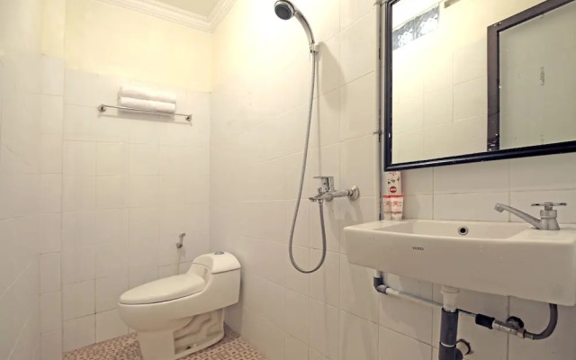 Griya Hanum Syariah by OYO Rooms