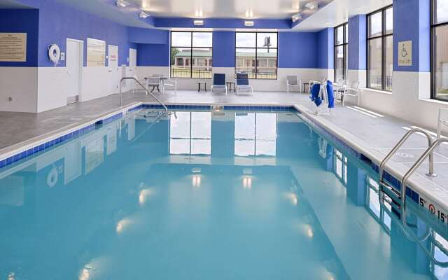 Hampton Inn & Suites Cincinnati-Mason