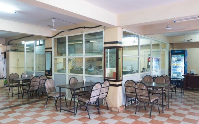 OYO 6646 Hotel Tanvi Grand