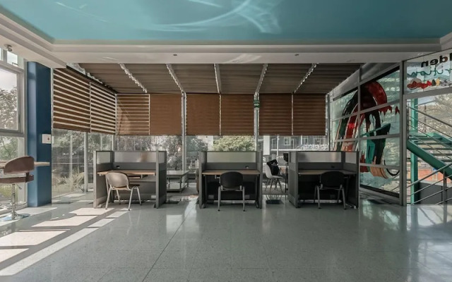 Low bed Shared Room Men