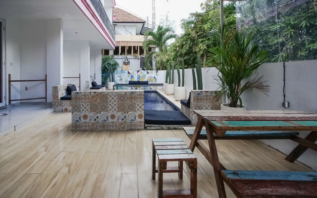 Margarita Surf Hostel Canggu