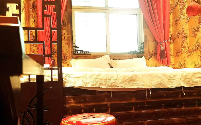 Luoyang Xindouding Theme Inn