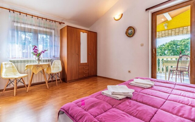 Stunning Home in Medulin With Wifi and 7 Bedrooms