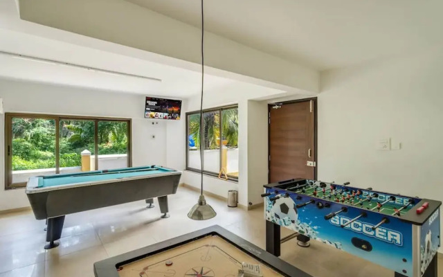 2BR w Pool Sauna 2km to Baga Calangute Beach