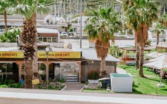 Pia Butik Otel Sigacik