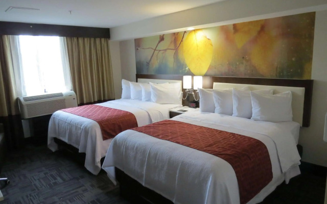 Holiday Inn Milwaukee Brookfield by IHG