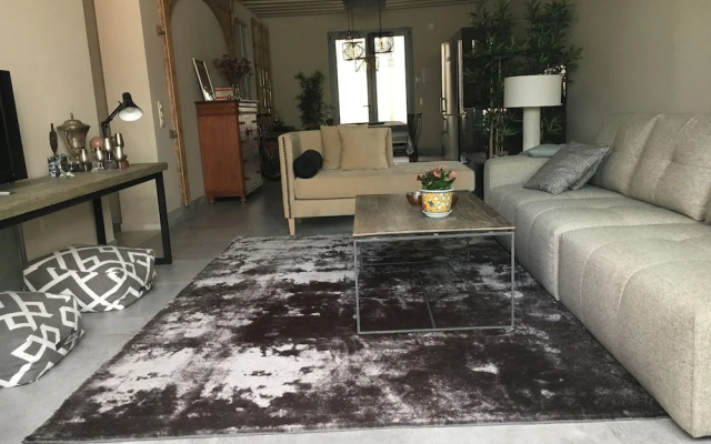 Apartamento Bizcocheros con piscina y jardin