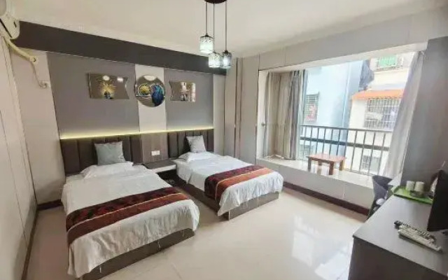 Sanya Junhao Business Express Hotel (Commodity Street Branch)