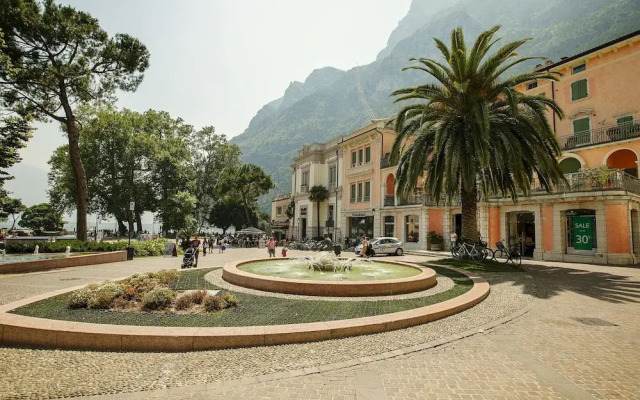 Residenza Rocca del Lago 2
