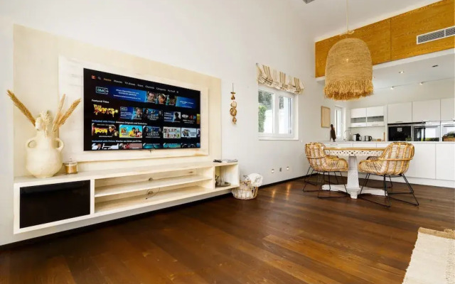 Villa in Marbella Near Beach