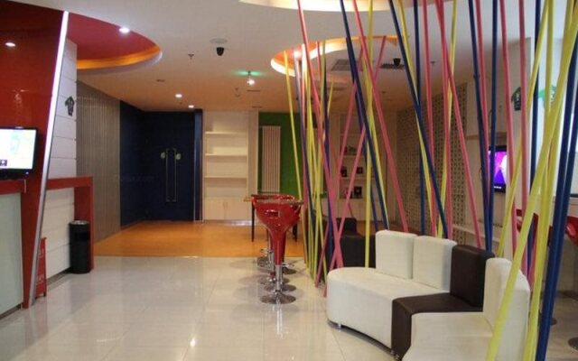 Hi Inn Beijing Lama Temple