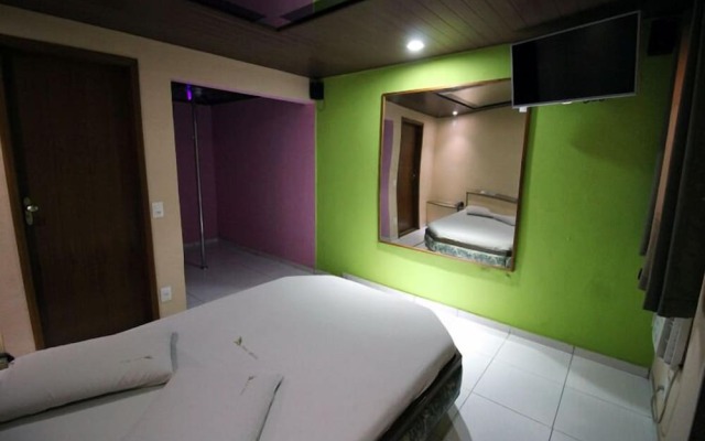 Hotel Lark - Adult Only