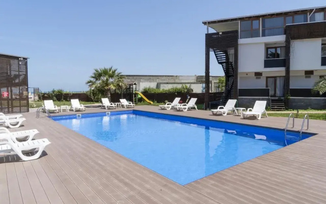Mad Sea Hotel