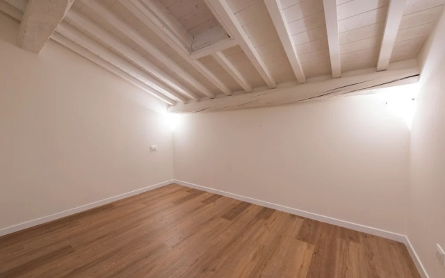 Salutati Apartments by MMega