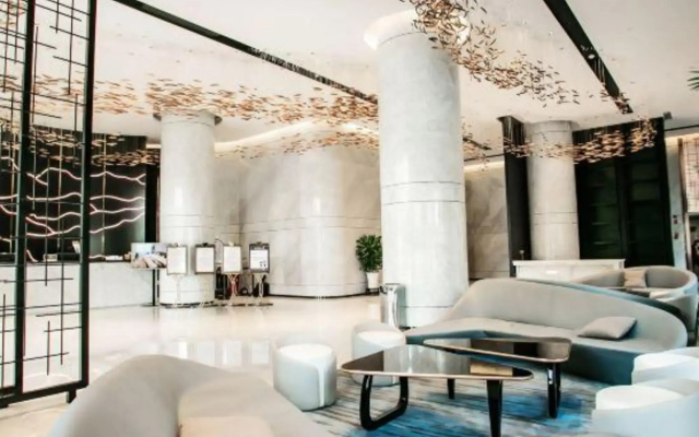 City Hotel